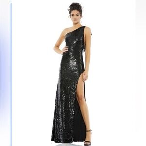 Mac Duggal 93580 Sequin One Shoulder Bow Gown Sz 2